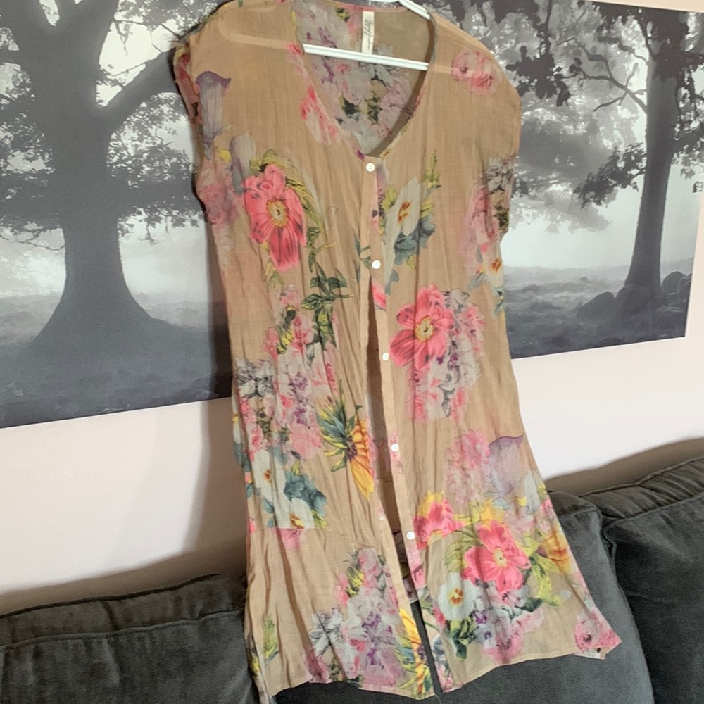 Gypsy Junkies floral cover up dress/shirt